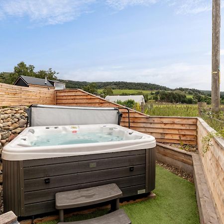 Alba - Charming Boutique Forest View Cabin With Hot Tub In Ballater Luaran gambar