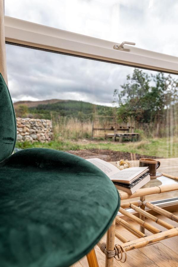 Alba - Charming Boutique Forest View Cabin With Hot Tub In Ballater Luaran gambar
