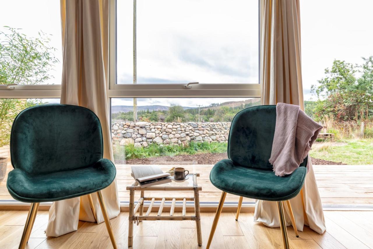 Alba - Charming Boutique Forest View Cabin With Hot Tub In Ballater Luaran gambar