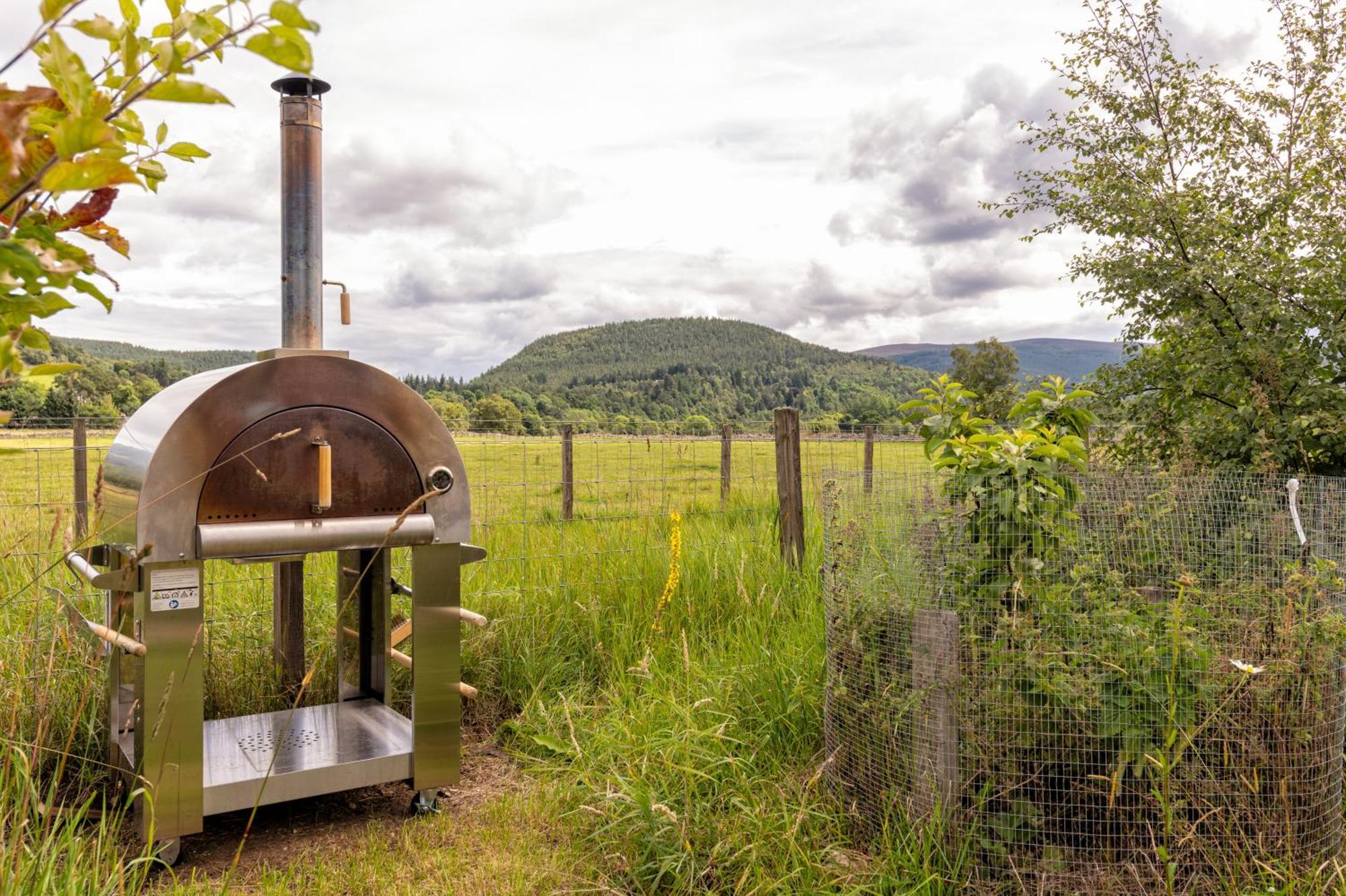 Alba - Charming Boutique Forest View Cabin With Hot Tub In Ballater Luaran gambar